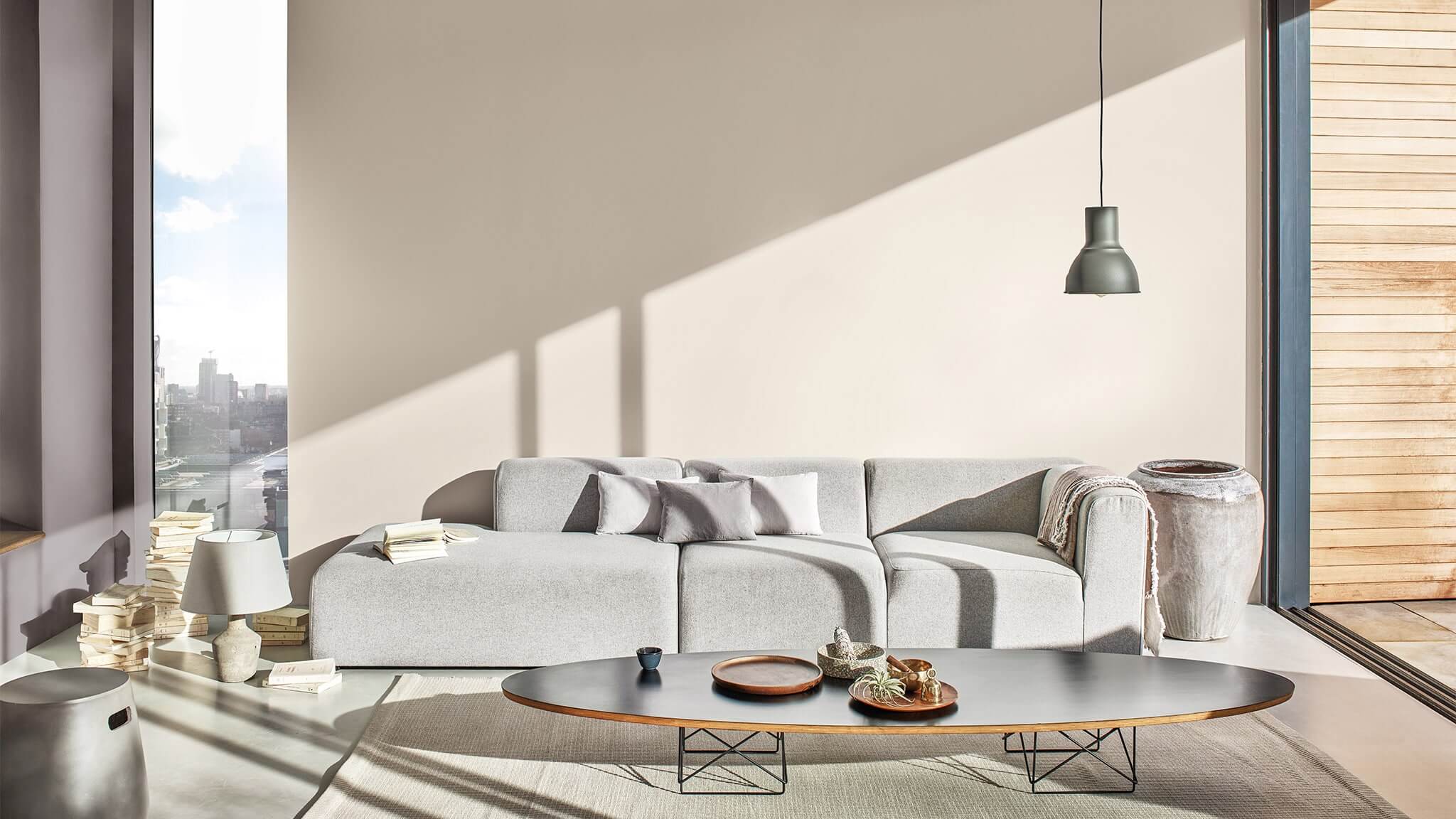 Phòng khách tối giản với tông màu nâu xám CF20_Minimal_Living_Room