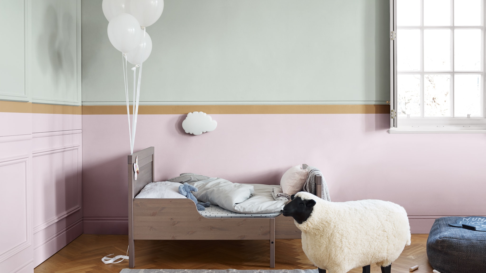 Phòng ngủ tĩnh lặng của bé Dulux-Mau-tuong-lai-Mau-chu-dao-nam-2019-Mot-khong-gian-de-mo-mong-Phong-cua-be-Cam-hung-Viet-nam-07