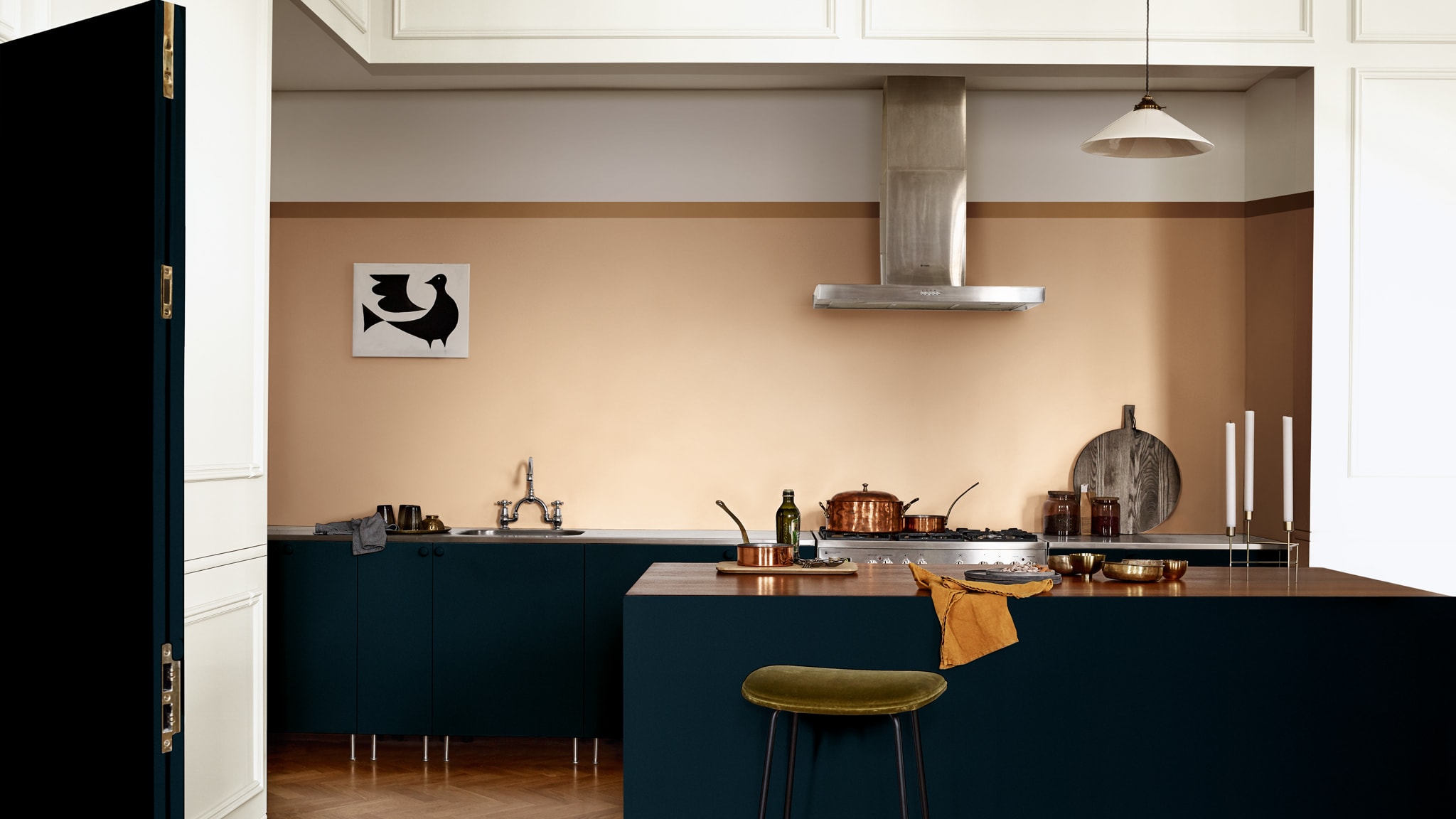 Nhà bếp êm dịu Dulux-Mau-tuong-lai-Mau-chu-dao-nam-2019-Mot-khong-gian-khoi-goi-tri-tuong-tuong-Bep-Cam-hung-Viet-nam-26