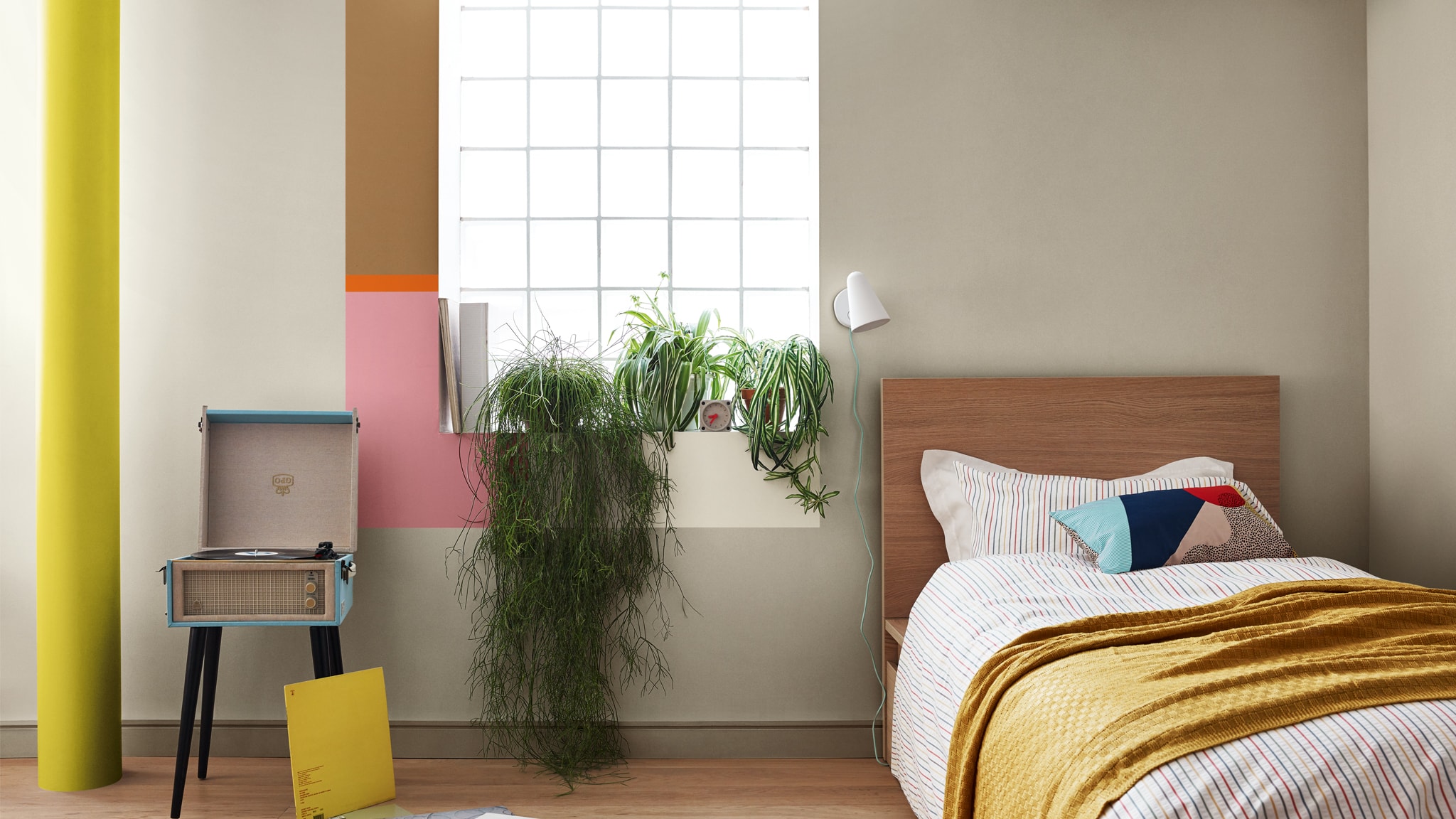 Phòng ngủ rực rỡ của bé Dulux-Mau-tuong-lai-Mau-chu-dao-nam-2019-Mot-khong-gian-thoa-nguyen-dam-me-Phong-cua-be-Cam-hung-Viet-nam-19