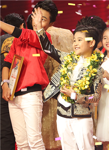           Hà Nội boy thắng The Voice Kid với opera truyền thống      