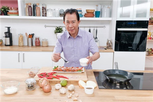           Đầu bếp nổi tiếng Martin Yan trở lại với Việt Nam      