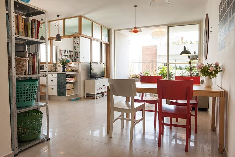 Bộ bàn ăn làm bằng gỗ tái chế, đầy cá tính