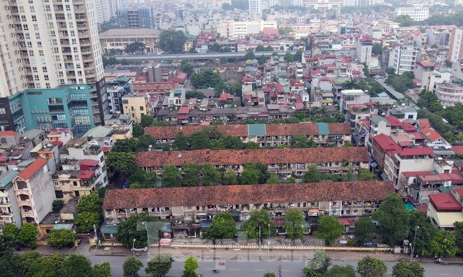 Sống thấp thỏm trong khu tập thể cũ gần 5 thập kỷ giữa Thủ đô - ảnh 1