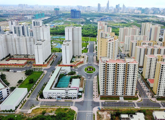 Hàng chục ngàn căn hộ bỏ hoang, không bóng người, thành phố phải chi tiền tỉ duy tu, bảo dưỡng rất lãng phí  /// Ảnh: Đình Sơn