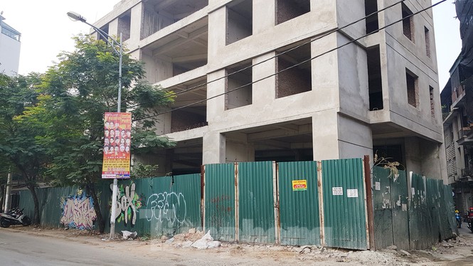 Hé lộ nguồn gốc khu đất 'kim cương' xây nhà cán bộ bỏ hoang ở Hà Nội - ảnh 1