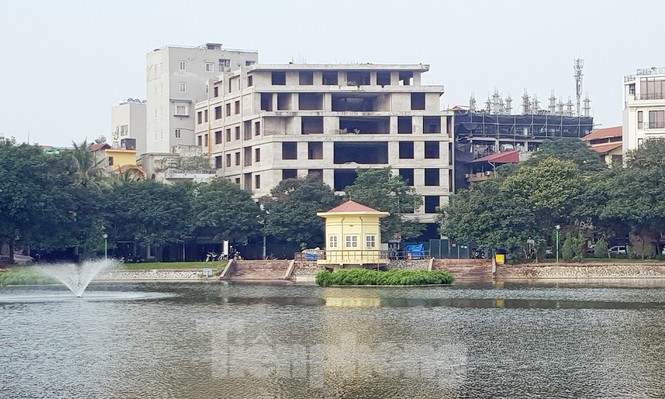 Hé lộ nguồn gốc khu đất 'kim cương' xây nhà cán bộ bỏ hoang ở Hà Nội - ảnh 2