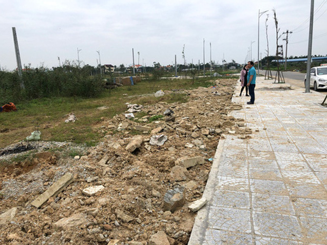  Điêu đứng vì... bất động sản  - Ảnh 1.