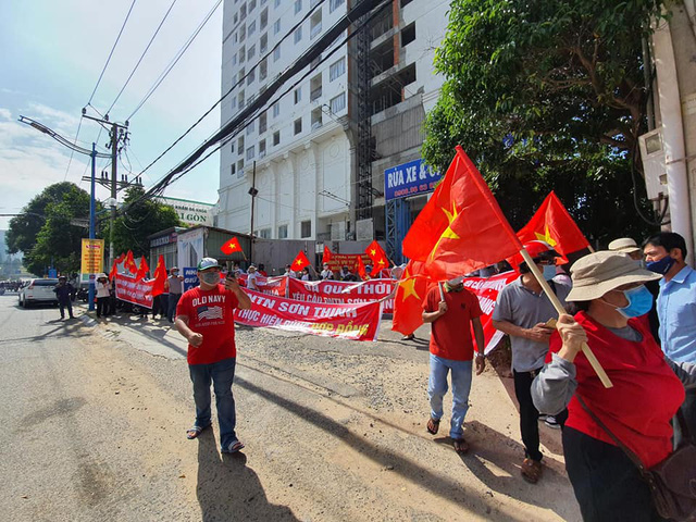 Chung cư biến thành condotel: Cuối năm khách hàng rồng rắn đòi nhà - Ảnh 2. Chung cư biến thành condotel: Cuối năm khách hàng rồng rắn đòi nhà - Ảnh 2.