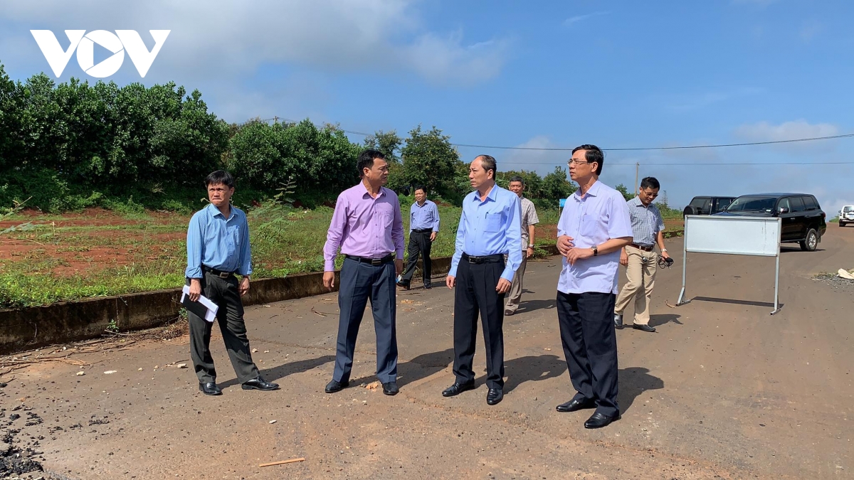 Đại lộ nghìn tỷ ở Đắk Lắk: Có tiền mà không tiêu được là lỗi của chủ đầu tư - Ảnh 1. Đại lộ nghìn tỷ ở Đắk Lắk: Có tiền mà không tiêu được là lỗi của chủ đầu tư - Ảnh 1.