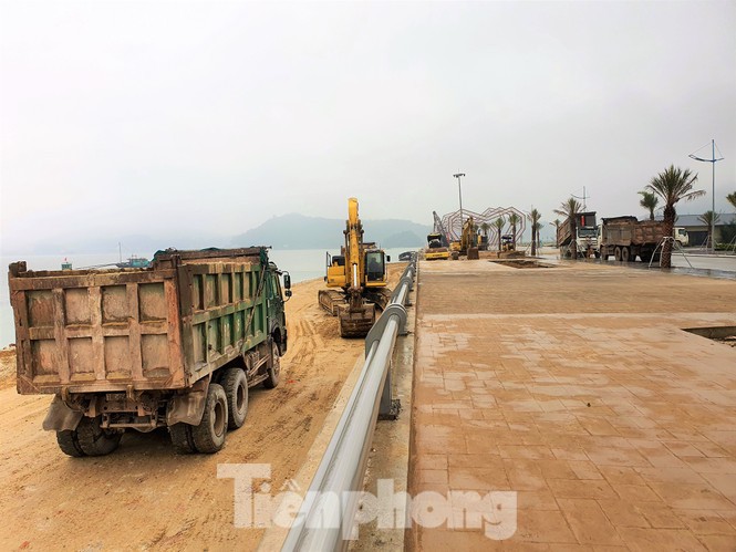 Xử lý trách nhiệm cán bộ vụ dự án BĐS ‘hot’ nhất Vân Đồn lấn chiếm vịnh - Ảnh 1. Xử lý trách nhiệm cán bộ vụ dự án BĐS ‘hot’ nhất Vân Đồn lấn chiếm vịnh - Ảnh 1.