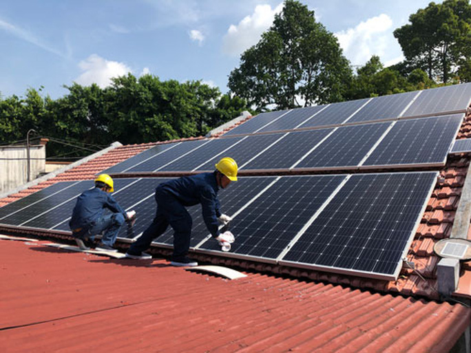 Nối lưới toàn bộ điện mặt trời mái nhà ở TP HCM - Ảnh 2. Nối lưới toàn bộ điện mặt trời mái nhà ở TP HCM - Ảnh 2.