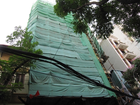 Cao ốc nội đô thi nhau xây vượt tầng