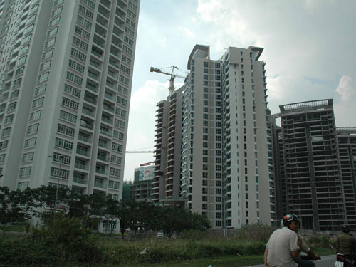 Đưa giá đất về sát thị trường