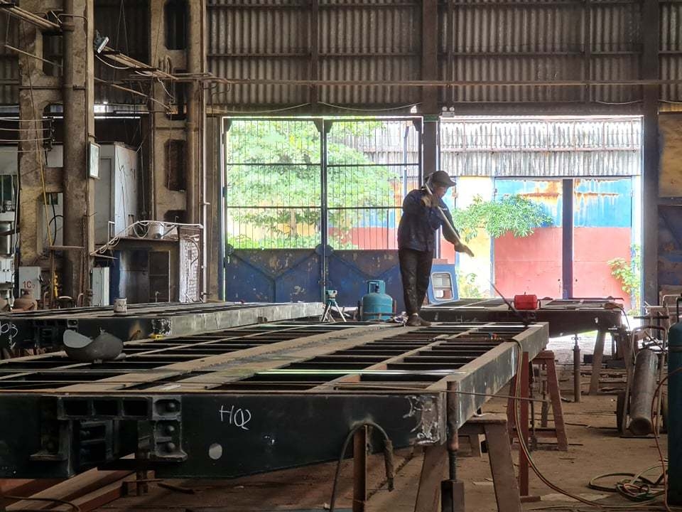 ben trong khu dat vang duong sat o ha noi bi de nghi cuong che thue