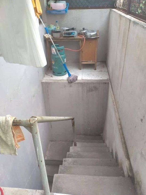 Nhà trọ khiến sinh viên than trời vì kiểu xây lạ đời, bếp cao hơn mặt đất cả thước - Ảnh 1.