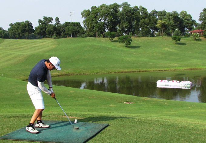 sân golf