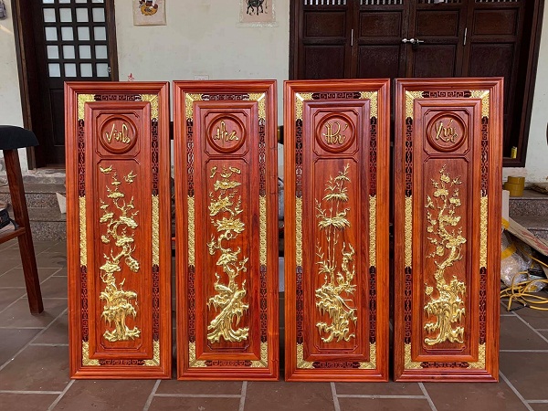 Bộ tranh tứ quý Tùng Cúc Trúc Mai bằng gỗ được mạ lớp vàng sáng lên bề mặt