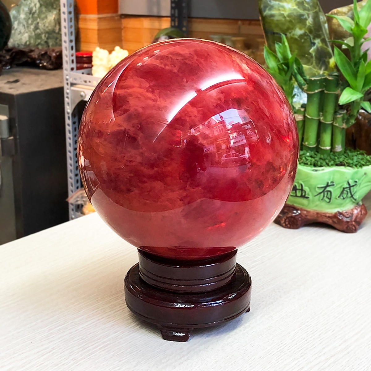 Quả cầu phong thủy đá Obsidian đỏ
