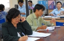 Đóng tiền sử dụng đất theo giá thị trường: Nhiêu khê! 