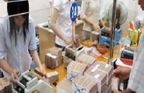 Trang trí nhà sang trọng với tông màu đen trắng