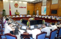 Chính Phủ: Giảm nợ xấu, cơ cấu ngân hàng