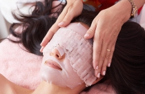 Đá thạch anh hồng có ý nghĩa gì trong phong thủy?