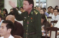 Công chức ở biệt thự vẫn xin chung cư