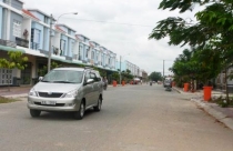 Sóc Trăng: Dân khổ, DN mỏi mòn vì sự tắc trách