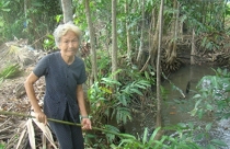 'Thoi thóp' bên Khu công nghiệp