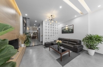 Căn nhà thông thoáng, xanh mát sau cải tạo ở Sài Gòn