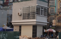 Nhà siêu mỏng tràn lan do 'mạnh ai, nấy làm'