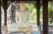 Dự án 'khủng' nhưng bất thường