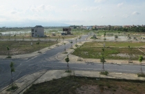 Khu dân cư để hoang