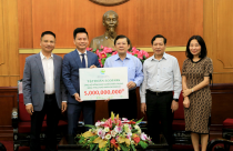 Ecopark ủng hộ đồng bào nghèo miền Trung 5 tỷ đồng khắc phục hậu quả bão lũ