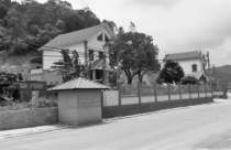 Xử lý nghiêm tình trạng lấn chiếm đường vào đền Kiếp Bạc