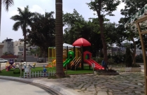Sân chơi cho trẻ em tại Hà Nội: Đã thiếu lại còn yếu!