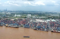 Đầu tư, kinh doanh theo luật mới: Vẫn hồi hộp về thủ tục