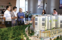 Doanh nghiệp bất động sản bắt đầu bung hàng