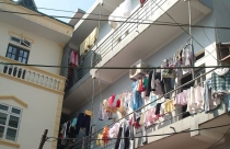 Chính sách phát triển nhà ở chưa sát thực tế (KỲ I): "Bỏ quên" người lao động
