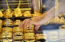 Điểm tin sáng: Giá vàng thế giới bất động