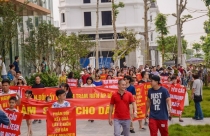 Vạn dân chung cư tắc 'sổ hồng': Cơ quan quản lý có đùn đẩy?