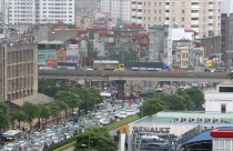 Áp lực giao thông "đè" quy hoạch đô thị