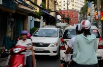 Chung cư trong hẻm: Quy hoạch và thực tế “vênh” nhau
