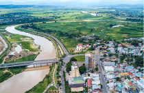 Kon Tum yêu cầu xử lý hiện tượng ‘’Cò dịch vụ làm giấy tờ đất đai’’