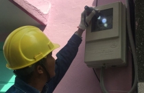 Người dân TP HCM sẽ không phải "canh" cửa để ghi điện