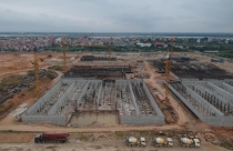 Chậm tiến độ 2 năm, Nhà máy nước mặt sông Hồng vẫn ngổn ngang, dang dở
