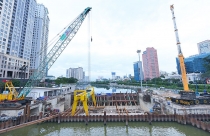 Cấp bách tháo gỡ khó khăn dự án ngăn triều 10.000 tỉ