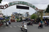 Có nên làm phố đi bộ tại TPHCM kiểu “trăm hoa đua nở”?