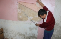 Quảng Ninh: Dân “sống trong sợ hãi” bên khai trường than
